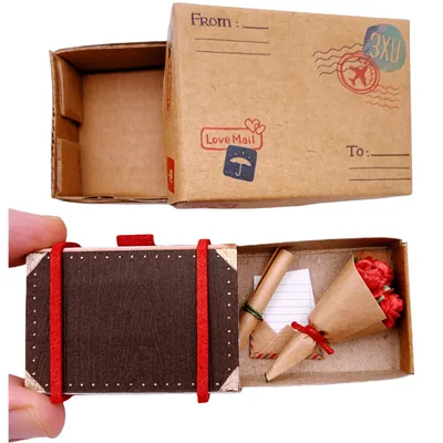 immi Mini Überraschung, kleines Geschenk in der Box (Anlass/Rosen im Koffer)